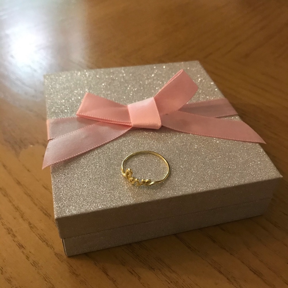 LOVE Ring